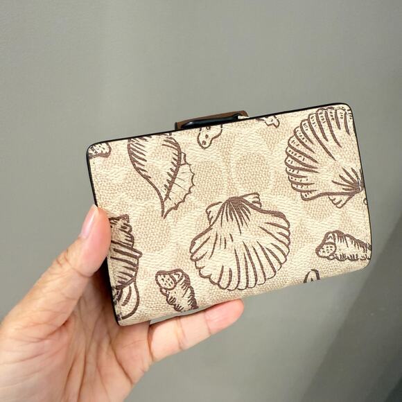 Last 3‼️Coach Medium Corner Zip Wallet Signature Canvas Shell Print CBO36 - Picture 13 of 13